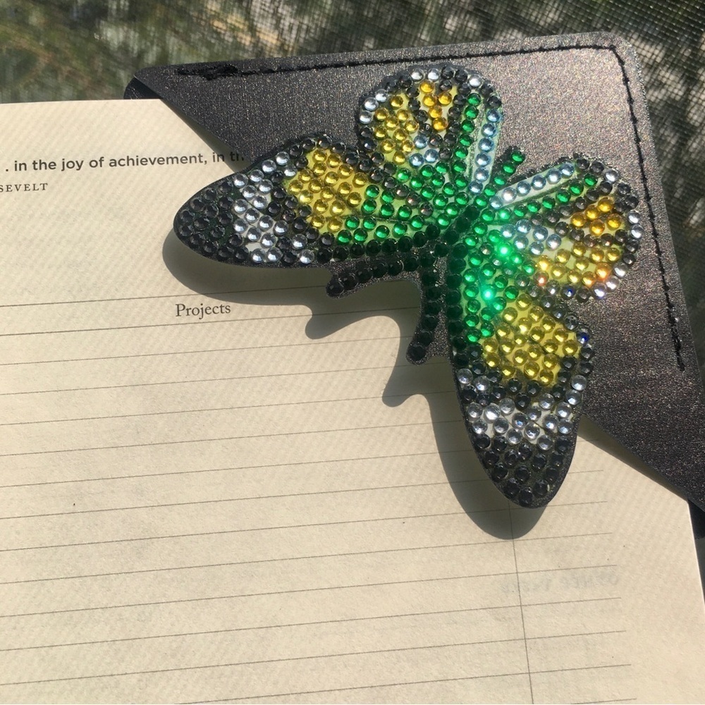 Diamond Art Butterfly Corner Bookmark, Colorful, Sparkly (YELLOW/GREEN) - Picture 15 of 17